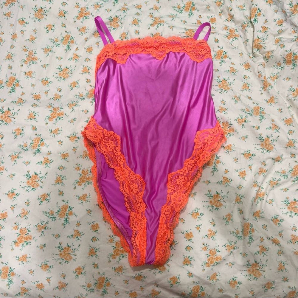 Skims Magenta and Orange lace Bodysuit Size Medium